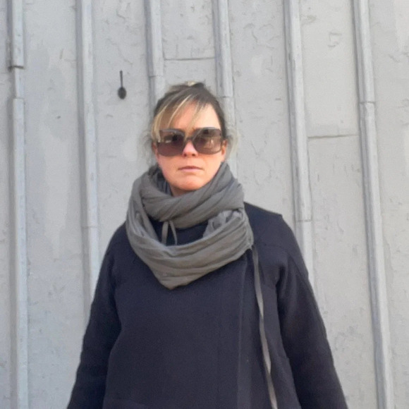 Lululemon Inner Element infinity scarf, 48”  x 42” - Picture 4 of 6